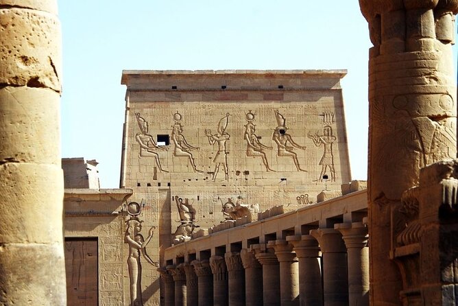 Marvel 10 Day to Giza Pyramids ,White desert ,Nile Cruise & Hotel - Kom Ombo and Edfu turn the river into the main road