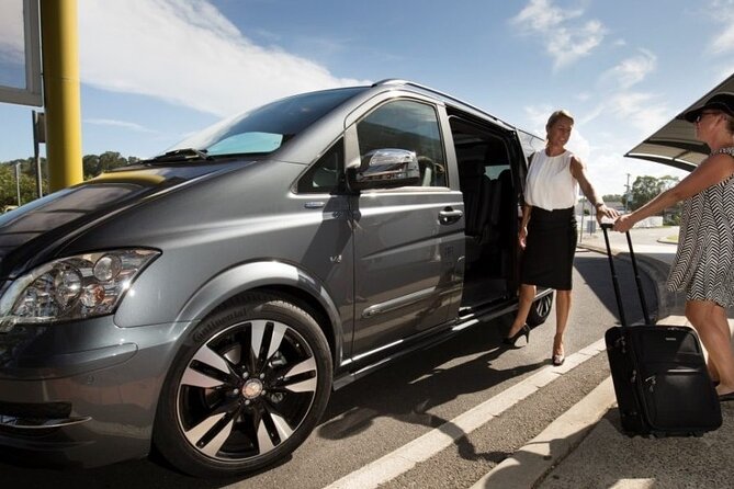 one transfer from airport to Cairo Giza hotels or hotels to Cairo airport - Hotel pickup for the flight home