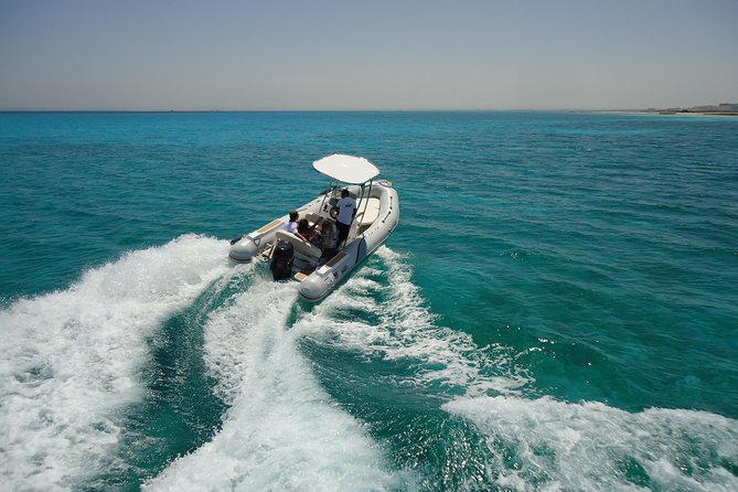 Orange Bay Island By Speedboat - Service, captains, and what to expect onboard