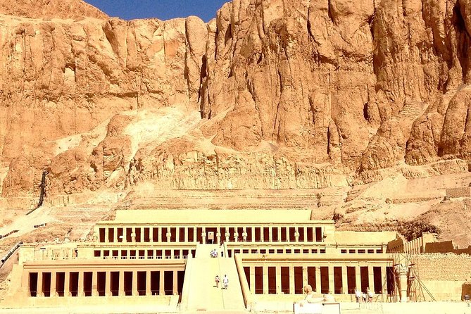 Package deal Hot Air Balloon Ride & Full Day Luxor Tour w/Guide Lunch - Hatshepsut’s Temple and the Colossi of Memnon