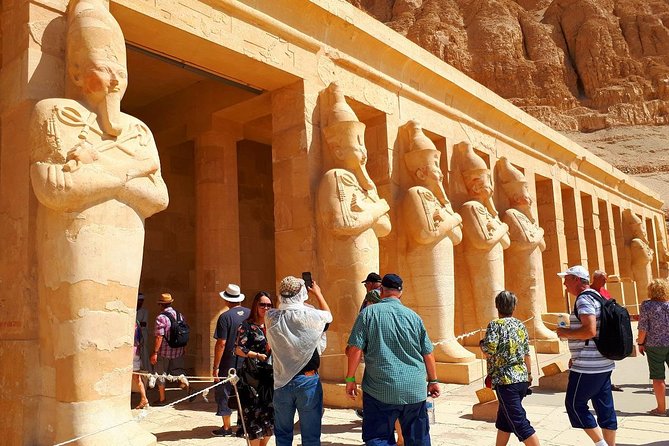 Package deal Hot Air Balloon Ride & Full Day Luxor Tour w/Guide Lunch - 5:30 a.m. Pickup and the Balloon Launch