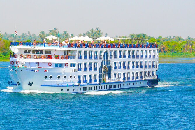 Private 3-Days Nile Cruise to Luxor with Hot Air Balloon Ride - Day 1: Abu Simbel after a 4 a.m. start