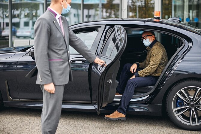 Private Airport Transfer in Cairo - The late-night arrival question