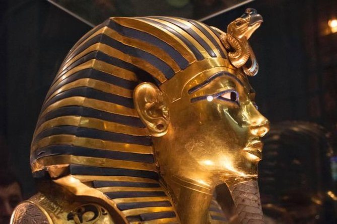Private Cairo Egyptian Museum Tour with Lunch - Queens, Akhenaten, and mummified animals