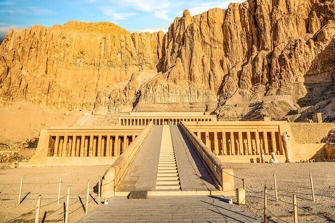 Private Day from Cairo to Luxor by plane with hotel,balloon,west,east and lunch - Guides, drivers, and the private touring style