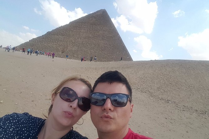 Private Day to cairo - all fees included - new museum & pyramid - The Zafarana rest stop after the first road leg