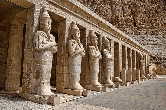 Private Day tour from Hurghada to Luxor - The Colossi of Memnon in a quick final stop