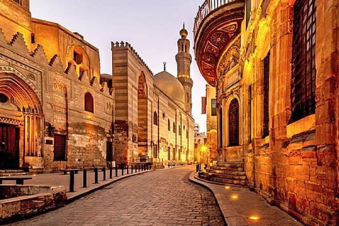 Private Day Tour Pyramids of Giza, Egyptian Museum and Bazaars - Khan El Khalili: Cairo’s Market Streets
