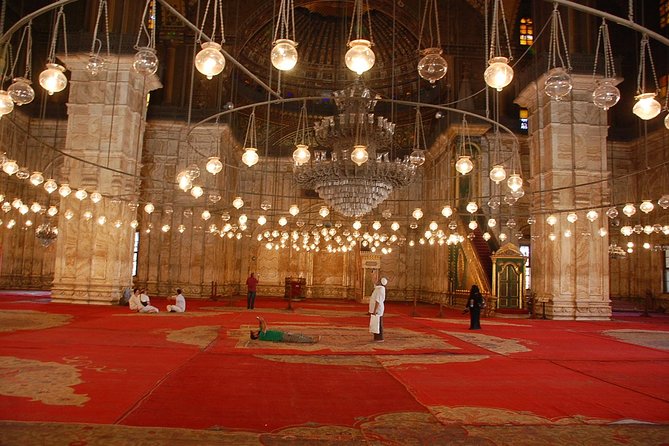 Private Day Tour to Coptic Cairo, Islamic Cairo and Bazaar - Khan el-Khalili: finish with Cairo’s famous market