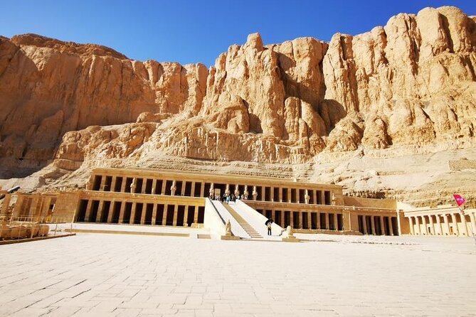 Private full day tour luxor highlights east & west banks w lunch - Egyptian lunch before the East Bank temples