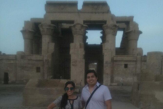 Private full day tour luxor highlights east & west banks w lunch - Luxor Temple finishes the day on a grand note