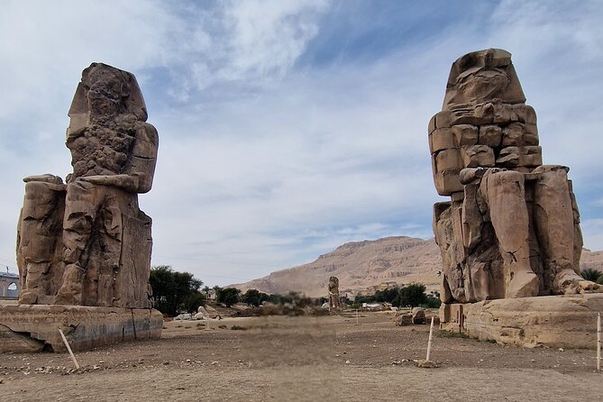 Private Full Day Tour of Luxor West and East Bank Tombs & Temples - A short stop at the Colossi of Memnon