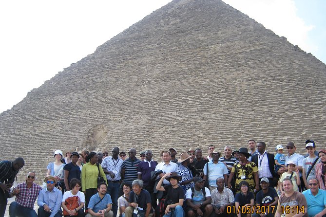 Private full day tour to Giza Pyramids, Sphinx, Sakkara and Dahshour with guided - The Sphinx and Valley Temple add faces to the stone