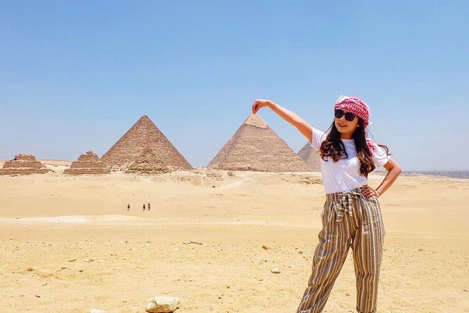 Private Full-Day Tour Visiting Giza Pyramids, Egyptian Museum and Old Market - Khan el-Khalili: Cairo’s old market in one hour