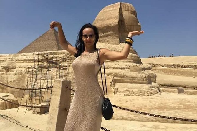 Private Giza Pyramids, Memphis and Sakkara Day Trip in Cairo. - Lunch at a local restaurant