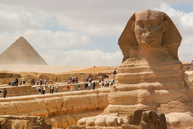 Private Giza Pyramids & Sphinx Day Tour with Lunch from Cairo - Pickup, Driving, and the Private Format