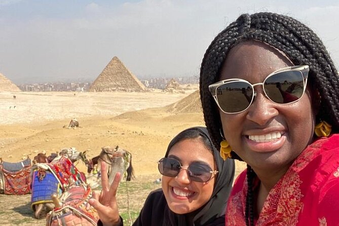 Private guide's trip to Giza pyramids, Great sphinx valley temple - Starting at the Giza Plateau