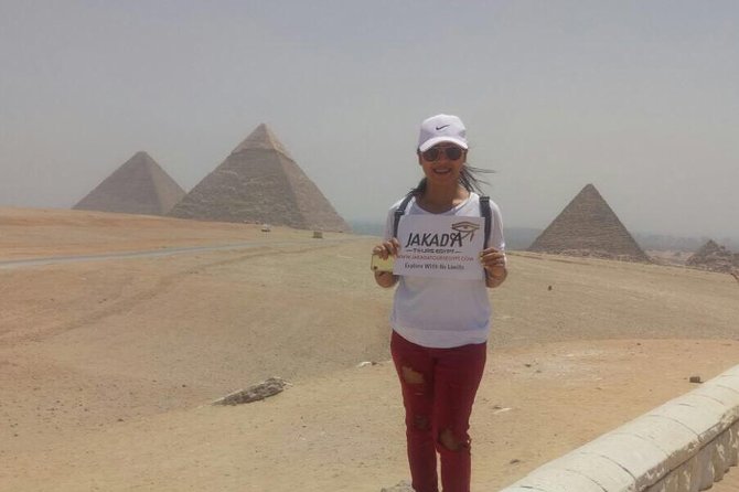 Private Guided Half-Day Trip to Giza Pyramids with Camel-Riding - Arriving at the Great Pyramids
