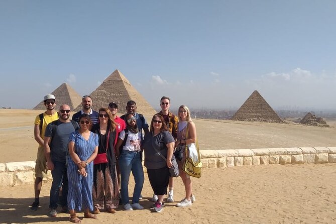 Private Guided Tour to Giza Pyramids and Sphinx - The guide can make or break the morning