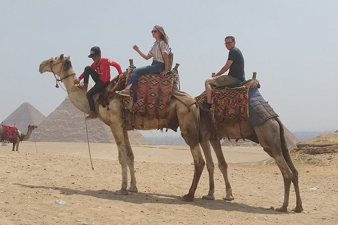 Private Guided Tour to Giza Pyramids and Sphinx - Meeting the Sphinx and hearing its story