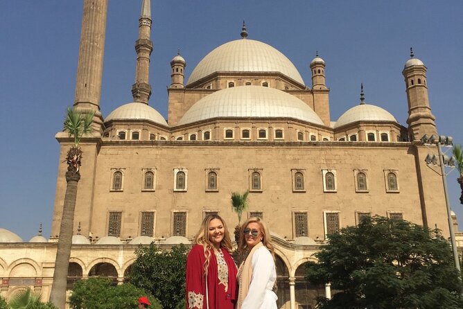 Private Guided tour to Giza Pyramids,Sphinx Camel Ride and Lunch - Meeting the Great Sphinx and Valley Temple