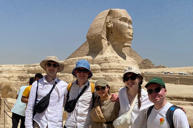 Private Guided tour to Giza Pyramids,Sphinx Camel Ride and Lunch - Who should book this Giza experience?