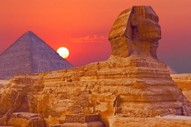 Private Half day Tour of the Pyramids and Sphinx from Cairo - Meeting your guide at the Cairo hotel