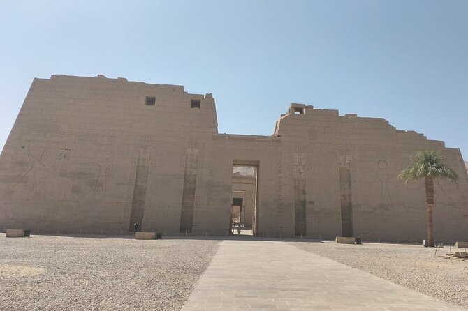 Private Overnight Tour to Luxor from Hurghada with HotAir Balloon - Karnak Temple: columns on a grand scale