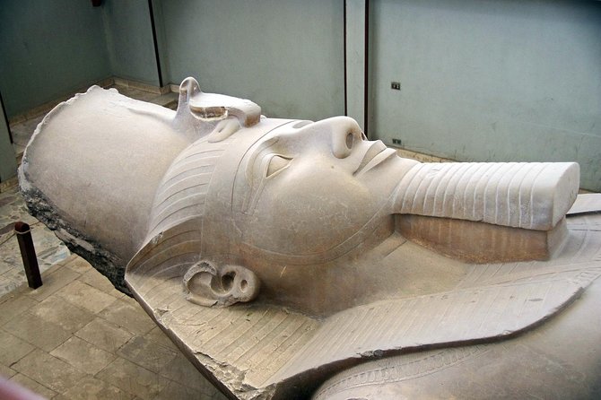 Private pyramids tour to Giza pyramids Sphinx Dahshur Sakkara & Memphis - Giza and the Sphinx: the essential first chapter