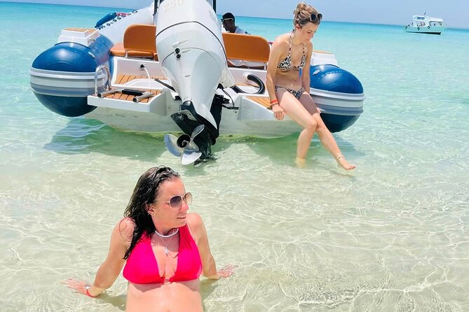 Private Speed Boat 4 Hours to White Island and Dolphin House - Why a private Hurghada speedboat makes sense