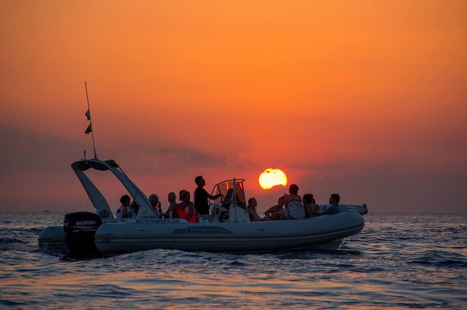 Private Speed Boat & Swim With Dolphins & Water Sports-hurghada - What the $55 price really includes