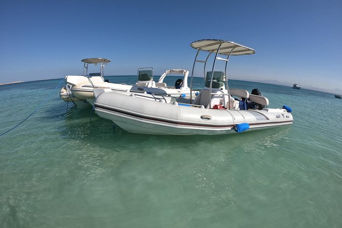 Private Speed Boat Trip In Hurghada - What comes with the boat