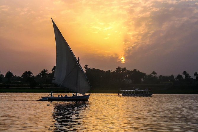 Private Sunset Felucca Ride on The Nile in Luxor - Pickup, boarding, and the first minutes on the river
