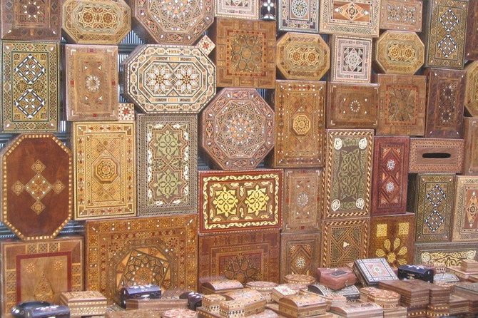 Private Tour: Alabaster Mosque, Sultan Hassan, Khan el-Khalili - The optional Papyrus Institute stop