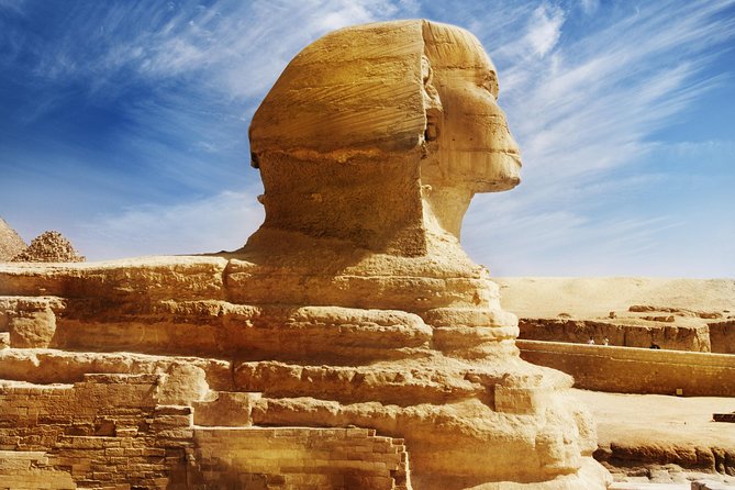 Private Tour: Cairo Day Trip from Hurghada, Including Round-Trip Flights, Giza Pyramids, Sphinx, and Egyptian Museum - Meeting Your Private Egyptologist in Cairo