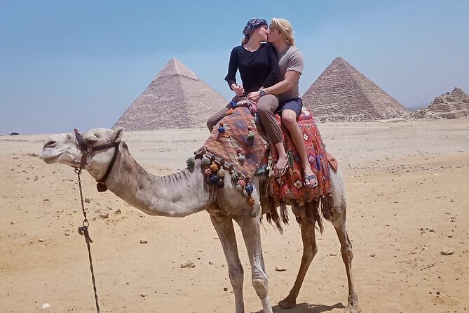 Private Tour: Discover Giza Pyramids, Sphinx & Egyptian Museum - Guides, drivers, and the private advantage