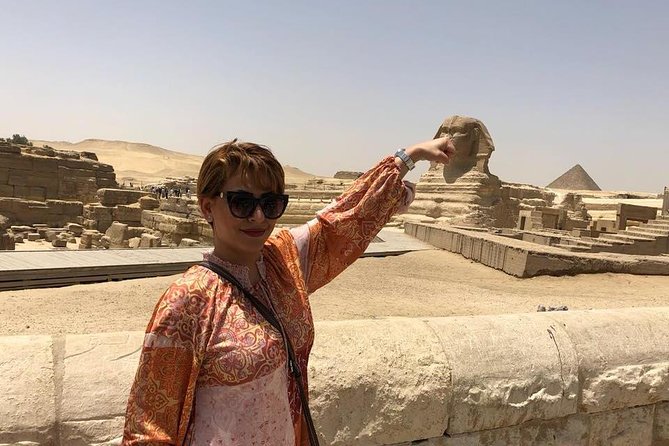 Private Tour Pyramids of Giza and Sphinx from Giza - Great Sphinx: a close look at Egypt’s guardian figure