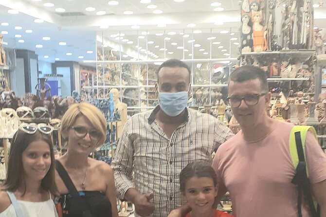 Private Tour: shopping Tour In Hurghada - Stop two: perfumes, oils, and cosmetics