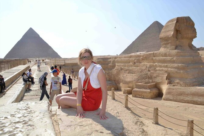 Private tour to Giza Pyramids, Lunch, Camel Ride & Shopping tour - Meeting the Sphinx and Valley Temple