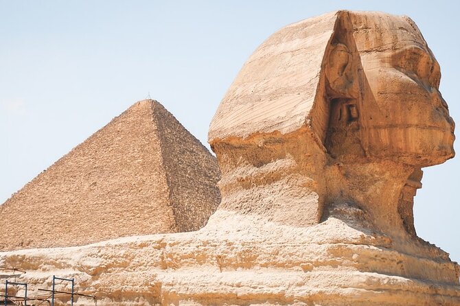 Private Tour to Giza Pyramids,Sphinx,Egyptian Museum&local lunch - Starting at the Giza plateau