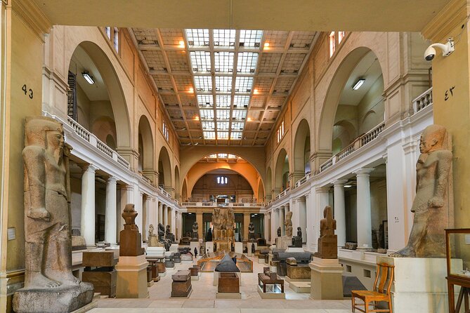 Private Tour to Giza Pyramids,Sphinx,Egyptian Museum&local lunch - The Sphinx and Valley Temple
