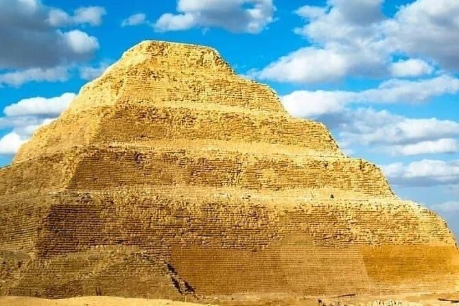Private Tour to Giza Pyramids Sphinx Memphis and Saqqara - Giza begins with Khufu, the largest pyramid