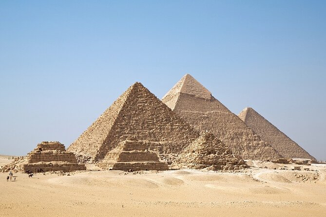 Private Tour to Giza pyramids Sphinx Sakkara and Camel Ridding - The food stop: falafel and sugarcane juice