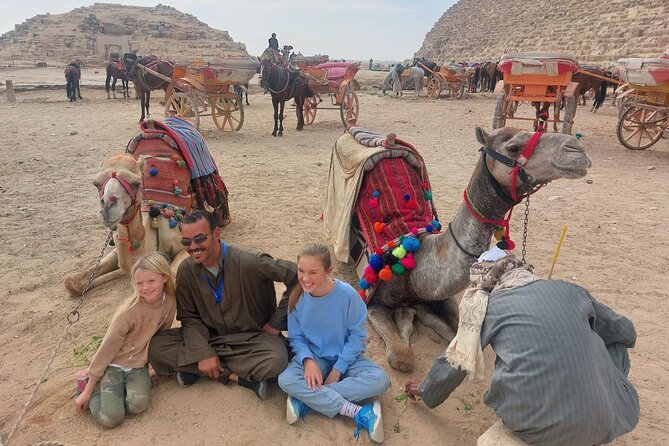 Private Tour to Giza Pyramids, Sphinx with Camel Ride and Lunch - Lunch at a local Egyptian restaurant