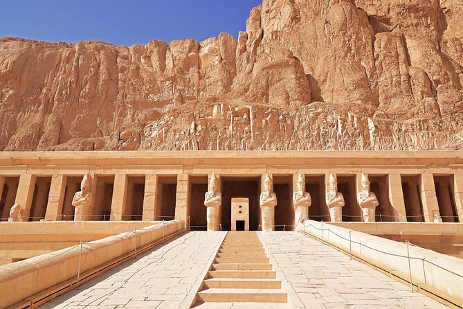 Private Tour to Luxor West and East Banks with Hot Air Balloon,Felucca and lunch - The 3:30 a.m. Pickup and Sunrise Balloon Flight