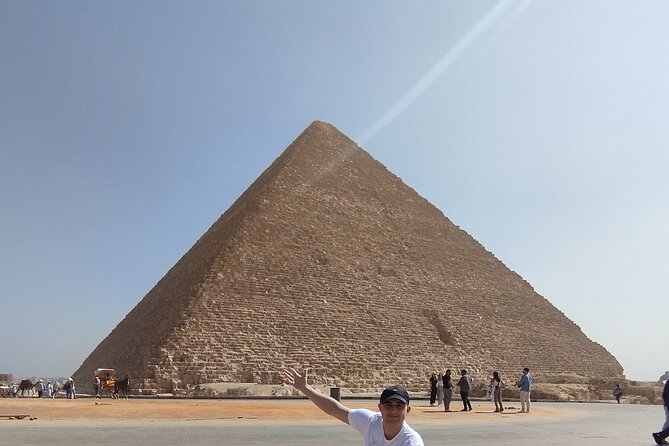 Private Tour To The Great Pyramids and Sphinx with lunch - Why the private format works well in Cairo