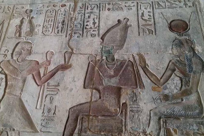 Private Tour to Valley of the Queens, Valley of the Artisans, and Habu Temple - Seeing the workers’ village at Deir el-Medina