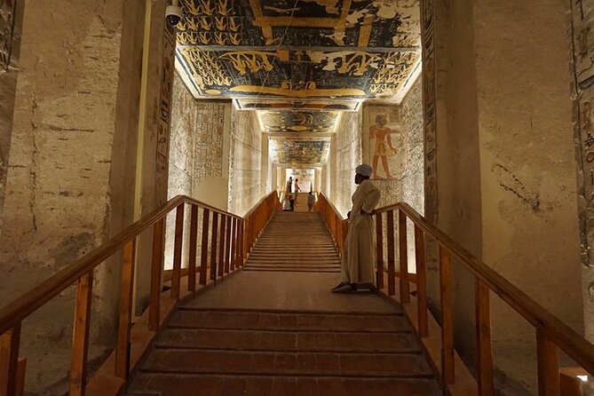 Private Tour To West Bank A - Price, tickets, and what the $18 does not cover
