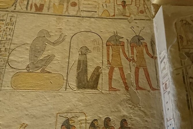 Private tour Valley of the Kings and King Tutankhamun Tomb - Comparing the royal tombs