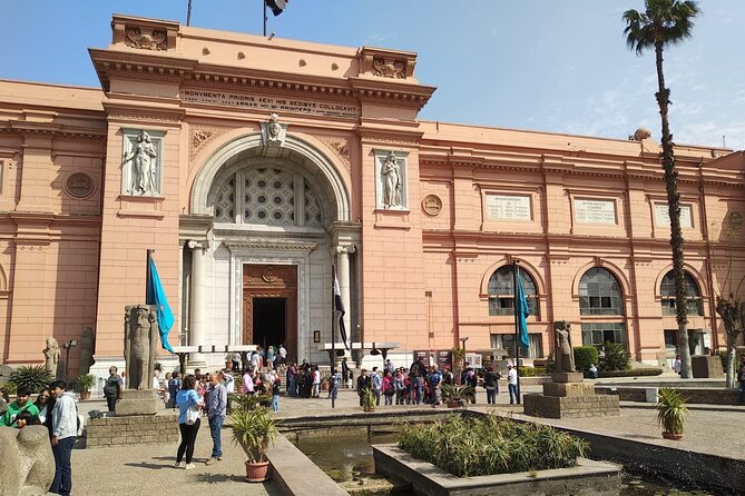 Pyramids of Giza & Museum & Bazaar from Cairo private - Who will enjoy this tour most